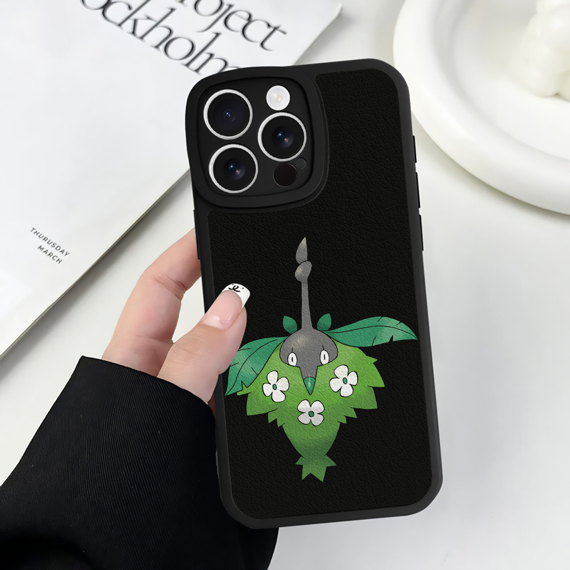 （画像用） ポケットモンスター Pokémon 【iPhone 16シリーズ対応】シリコンスマホケース（レザー調） 材質：シリコン